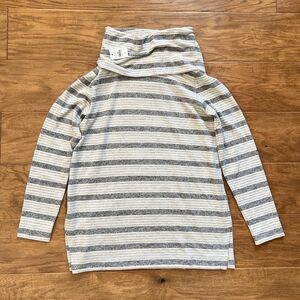 NWT Loft Tunic Top Size M Striped Cowl Neck White/Gray Soft Knit